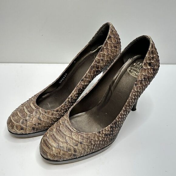 Stuart Weitzman Snakeskin High Heel Pumps Size 6 - Picture 5 of 11